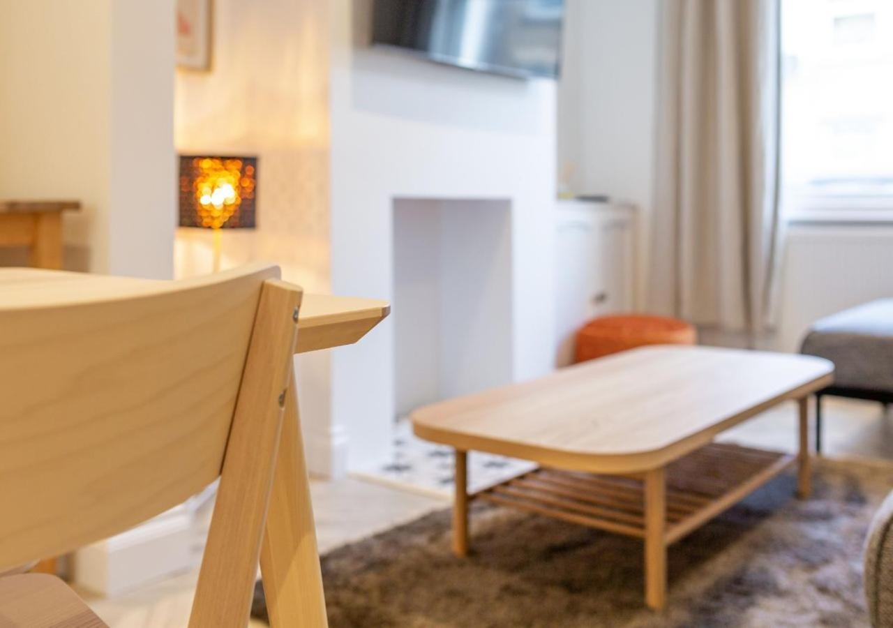Bright & Airy 2bd - 10 Mins Walk To Chelt Centre! Casa de férias Cheltenham