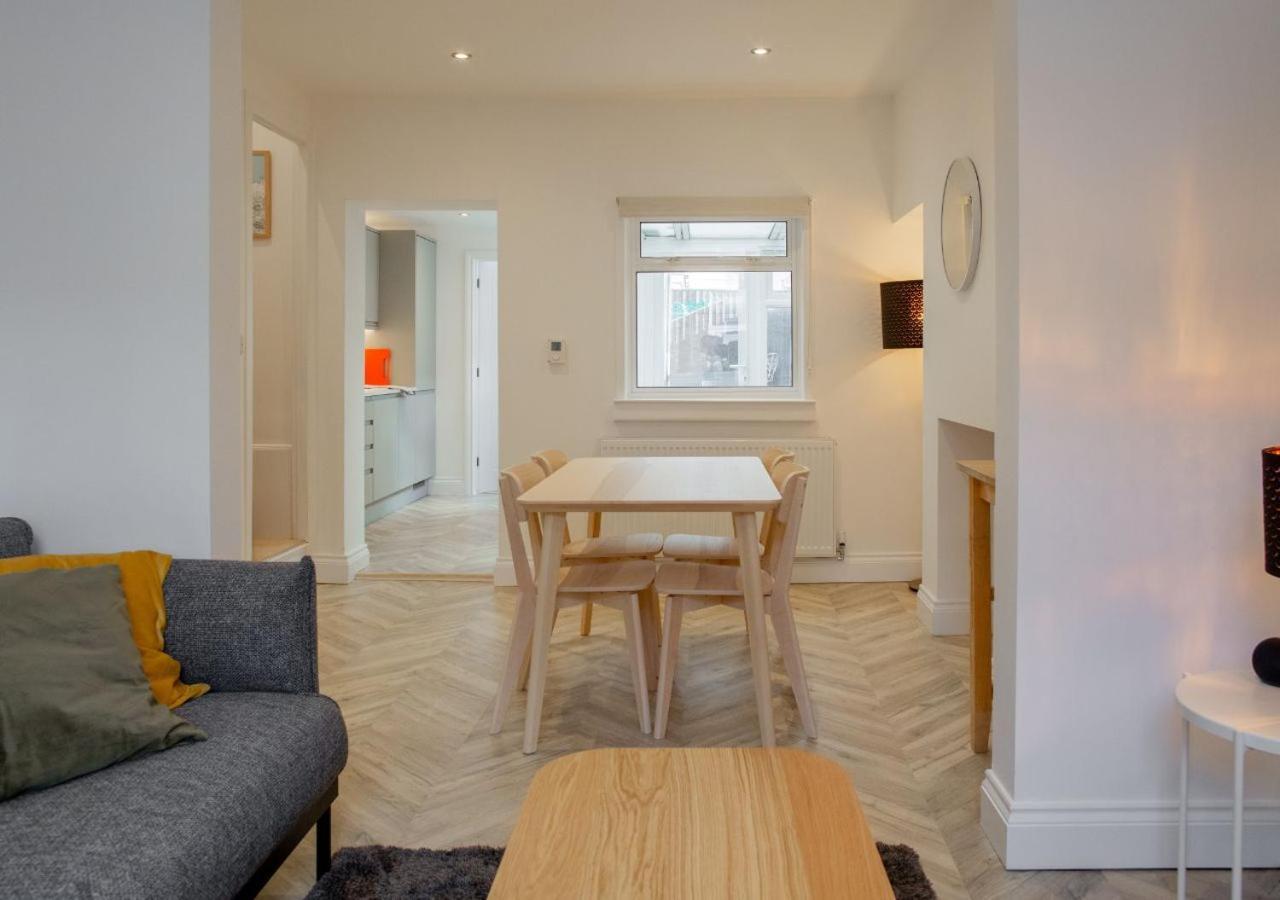 Casa de férias Bright & Airy 2bd - 10 Mins Walk To Chelt Centre! Cheltenham